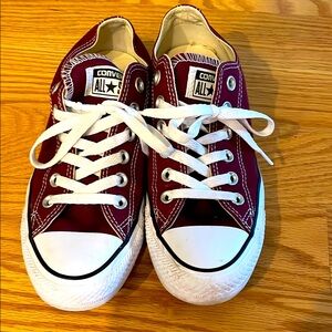 low cut classic converse sneakers